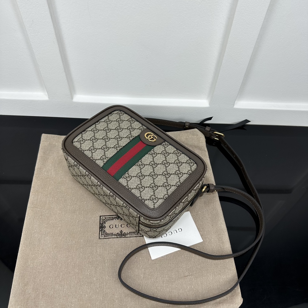 Gucci Satchel Bags